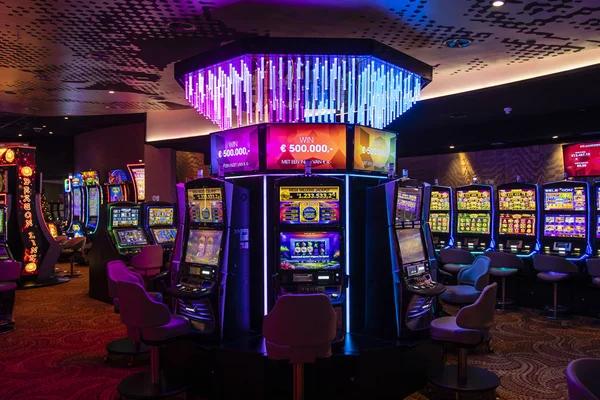 Find Live Dealer Entertainment Through Online Casino Cambodia Services