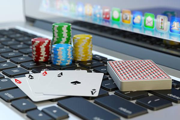 Discover Fun Card Games at the best online casino sites Singapore for Enthusiasts