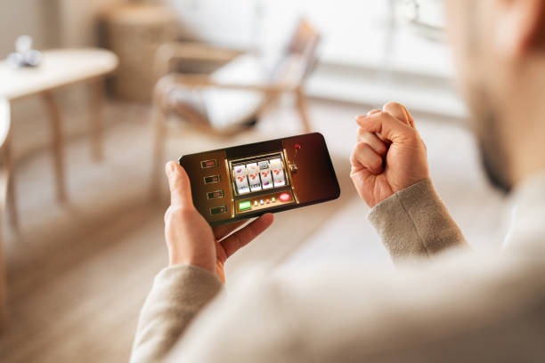 How Visitors Navigate Different Online Casino Singapore Platforms